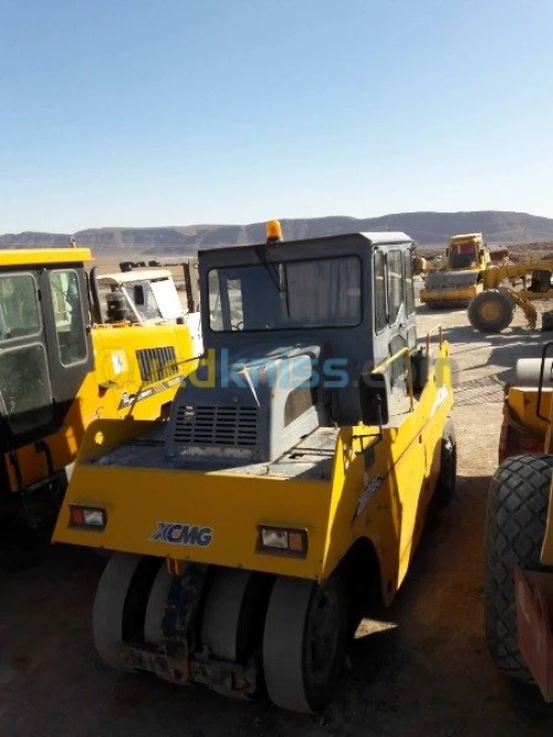 location compacteur pneumatique et mix