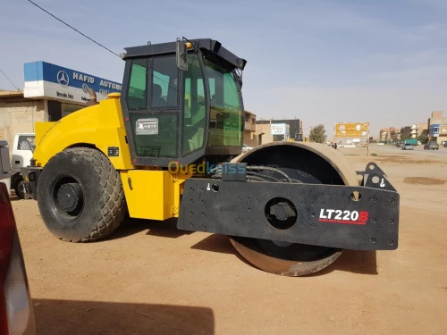 location compacteur pneumatique et mix