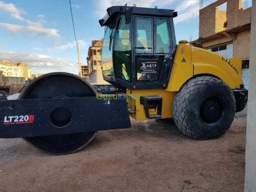 location compacteur pneumatique et mix