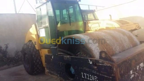 location compacteur pneumatique et mix