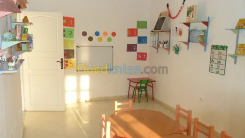 creche les abeilles reghaia