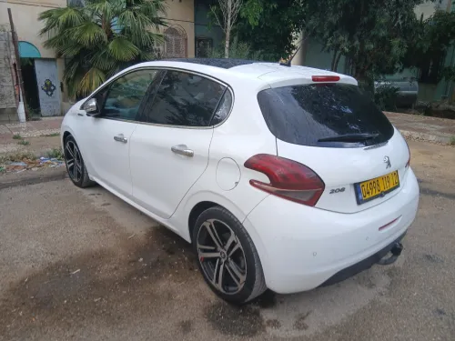 Peugeot 208 2019 Allure Facelift