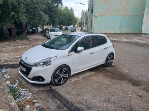 Peugeot 208 2019 Allure Facelift