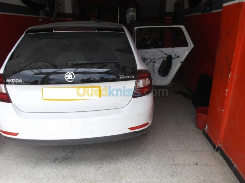 Pare brise BMW E92 E93 E30 DISPONIBLE.