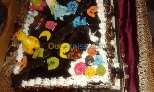 gâteaux, tartes d'anniversaire