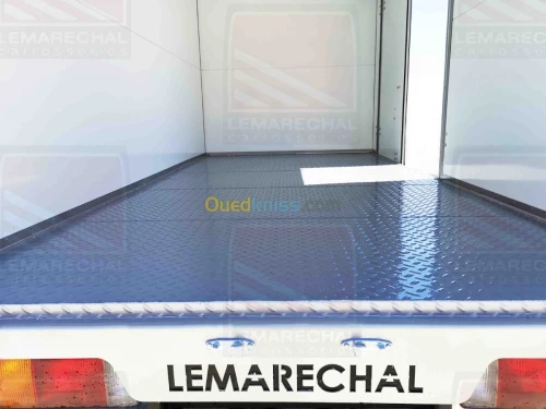 Carrosserie Industrielle صناعة هياكل الشاحنات