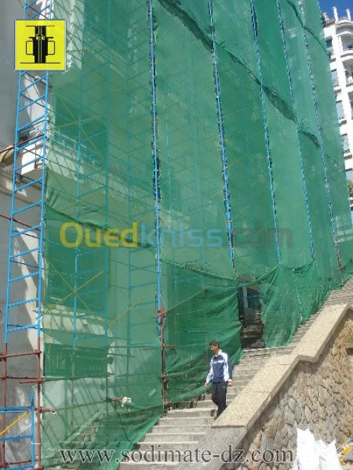 Echafaudage de façade homologué