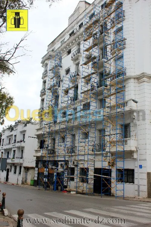 Echafaudage de façade homologué