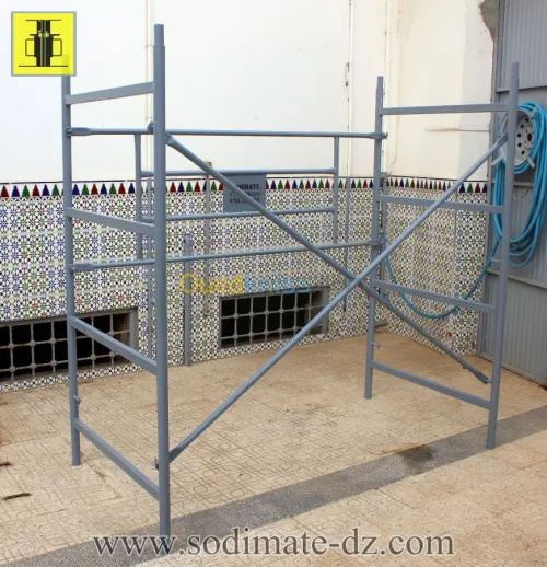 Echafaudage de façade homologué