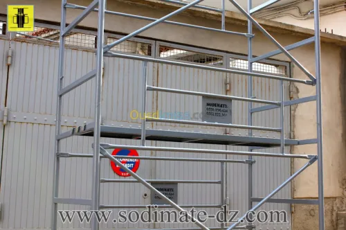 Echafaudage de façade homologué