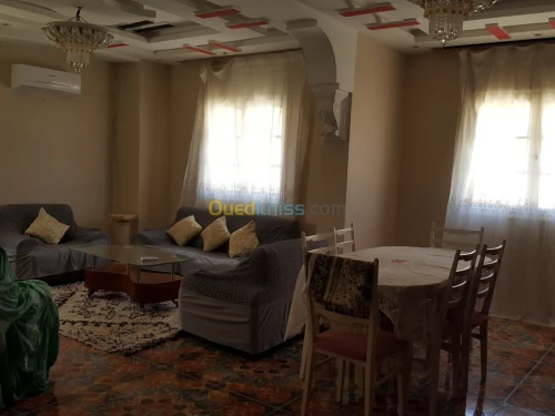 Location vacances Niveau De Villa F4 Alger Bordj el kiffan
