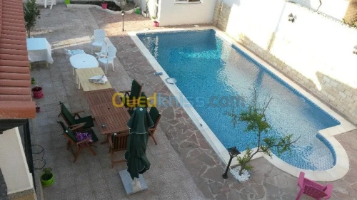  réalisation et equipement de piscines