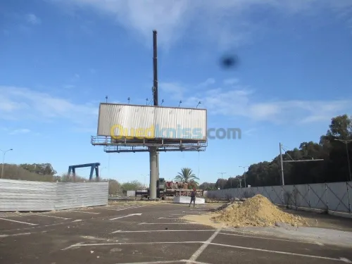 panneau publicitaire Unipole