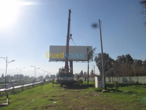 panneau publicitaire Unipole