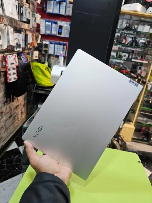 Lenovo yoga i7 11ger 16 ram .320gb ssd