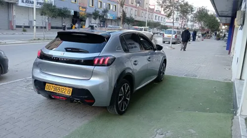Peugeot 208 2022 Allure Facelift