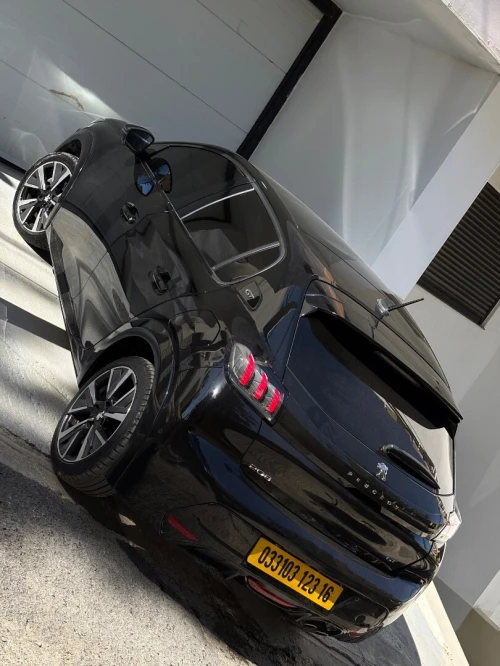 Peugeot 208 2023 GT