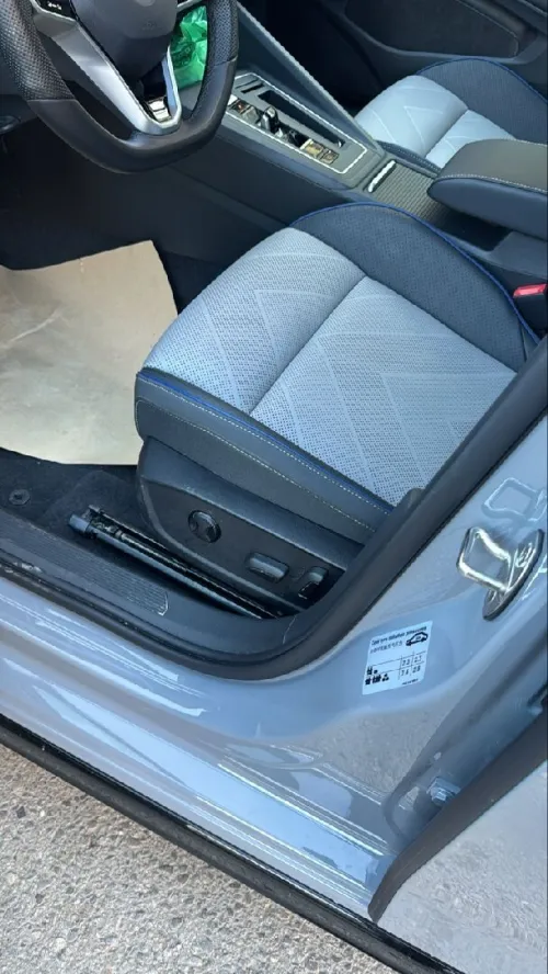 Volkswagen Golf 8 2025 R
