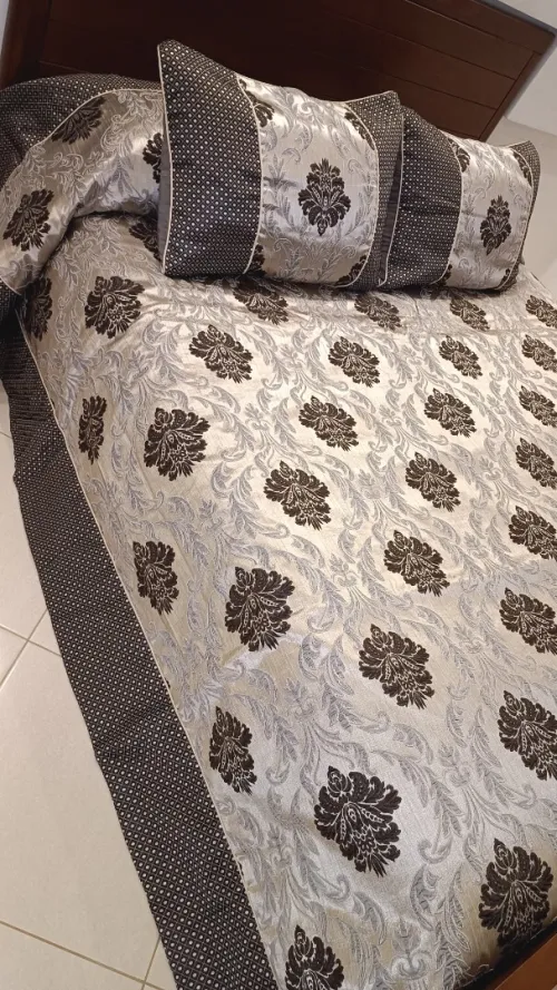 Couvre lit en brocard turc