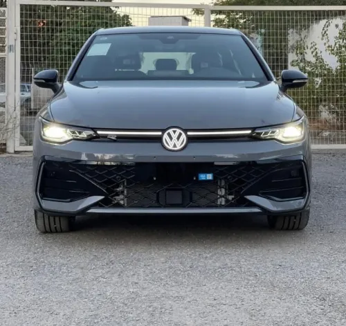 Volkswagen Golf 8 2025 R-Line