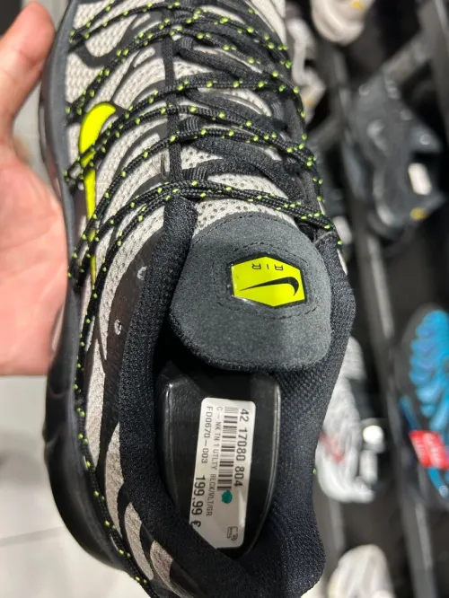 NIKE AIR MAX PLUS UTILITY / TN 