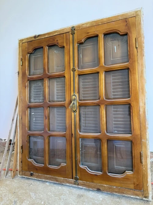 Fenetre bois نافذة 