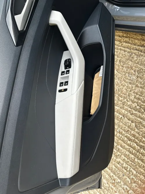 Volkswagen Tahru 2025 Xr pack chrome