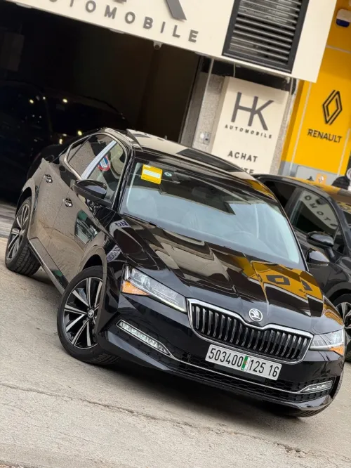 Skoda Superb 2025 Luxery