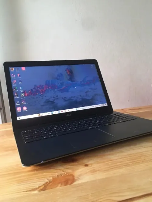 /Pc dell Inspiron i5 5th/8gb Ram/1r gb Hdd/GPU amd r7