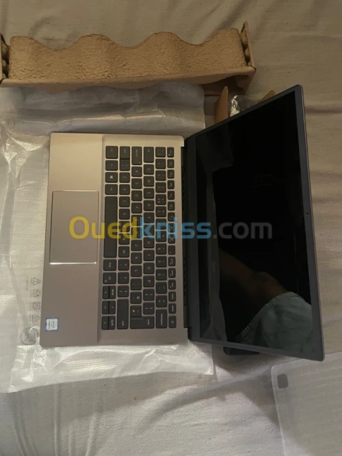 Dell latitude 3301 