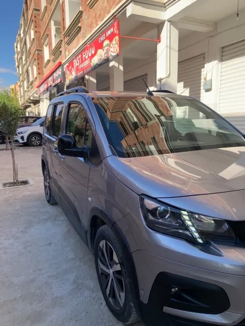 Peugeot Rifter 2023 GT