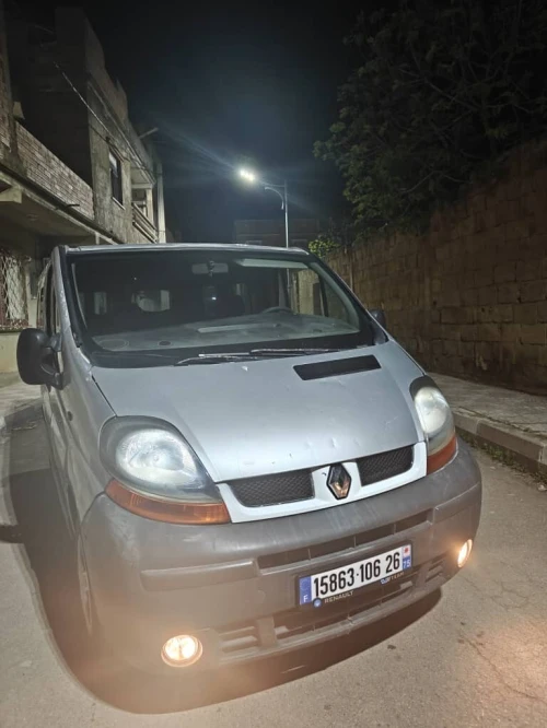 Renault Trafic 2006 2 box
