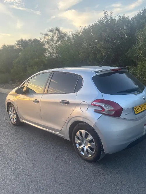 Peugeot 208 2012 Active