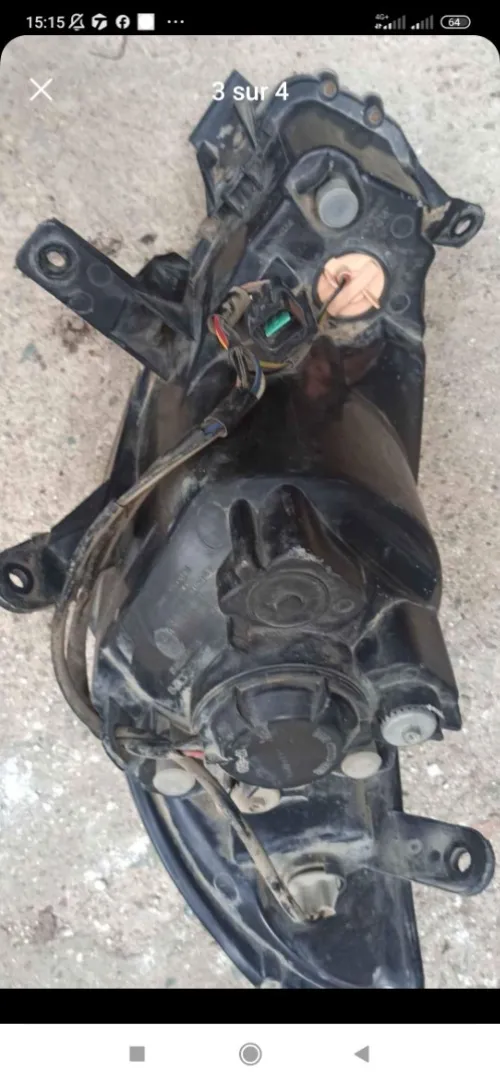 A vendre phare optique pour voiture marque Jac 3