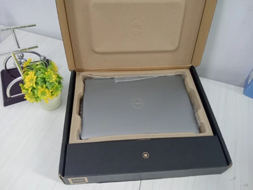 Pc Portable Dell latitude 5440 i5 13 ème génération avec son boîte