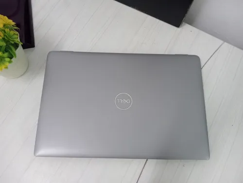 Pc Portable Dell latitude 5440 i5 13 ème génération avec son boîte