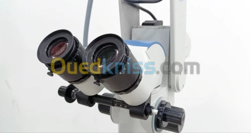 Microscope chirurgical Möller-Wedel Microflex
