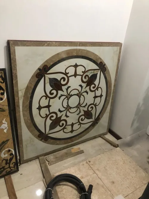 Tableau en marbre et céramique 
