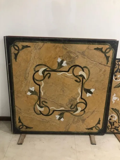 Tableau en marbre et céramique 