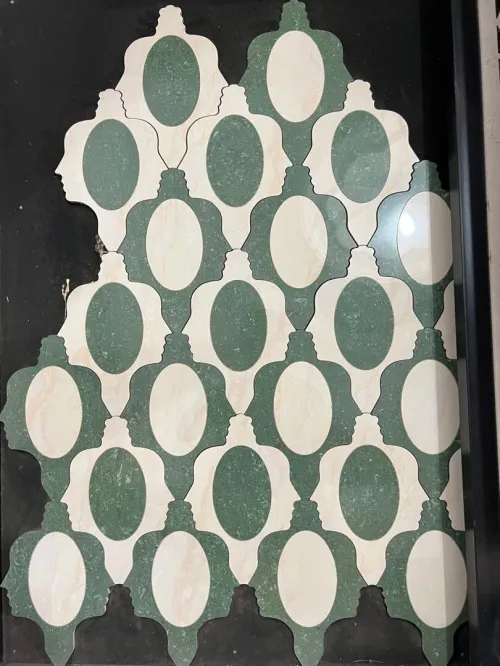 Tableau en marbre et céramique 