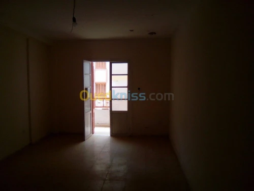 Vente Appartement F4 Mostaganem Mezghrane