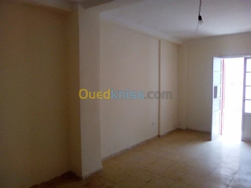 Vente Appartement F4 Mostaganem Mezghrane
