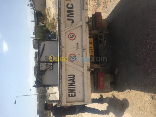 Location de camion benne jmc