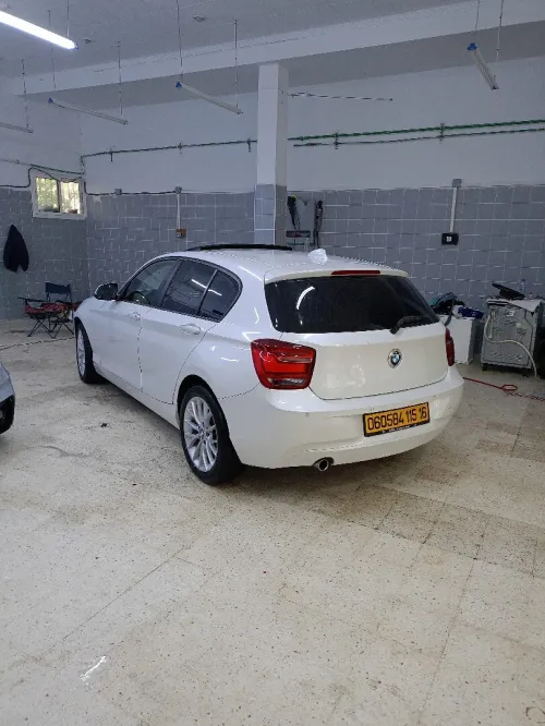 BMW Série 1 2015 Urbain Line
