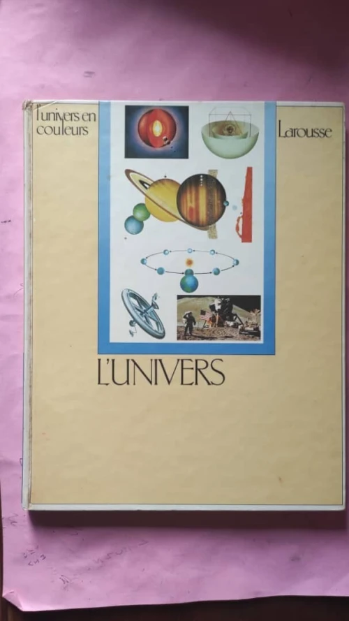 livre Larousse  Encyclopédie كتب لغوس