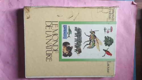 livre Larousse  Encyclopédie كتب لغوس