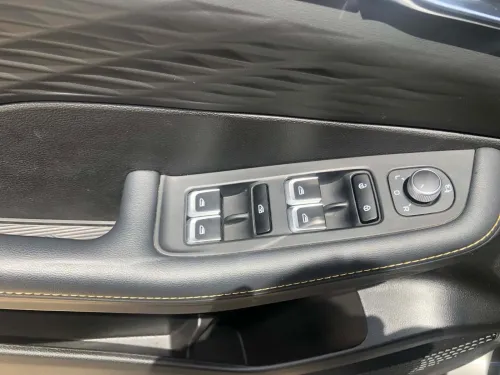 Geely Coolray 2025 