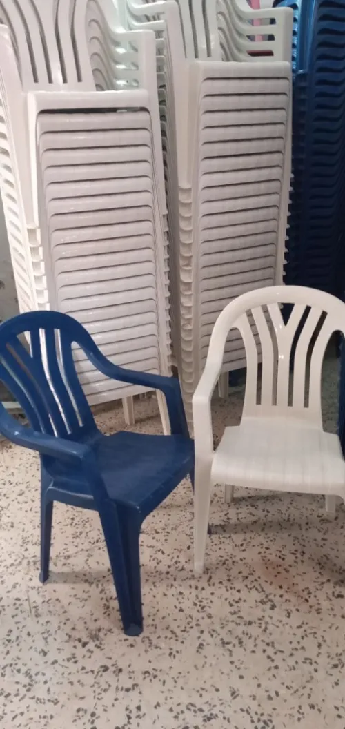 gros كراسي و طاولات بلاستيكية بالجملة و التجزئة