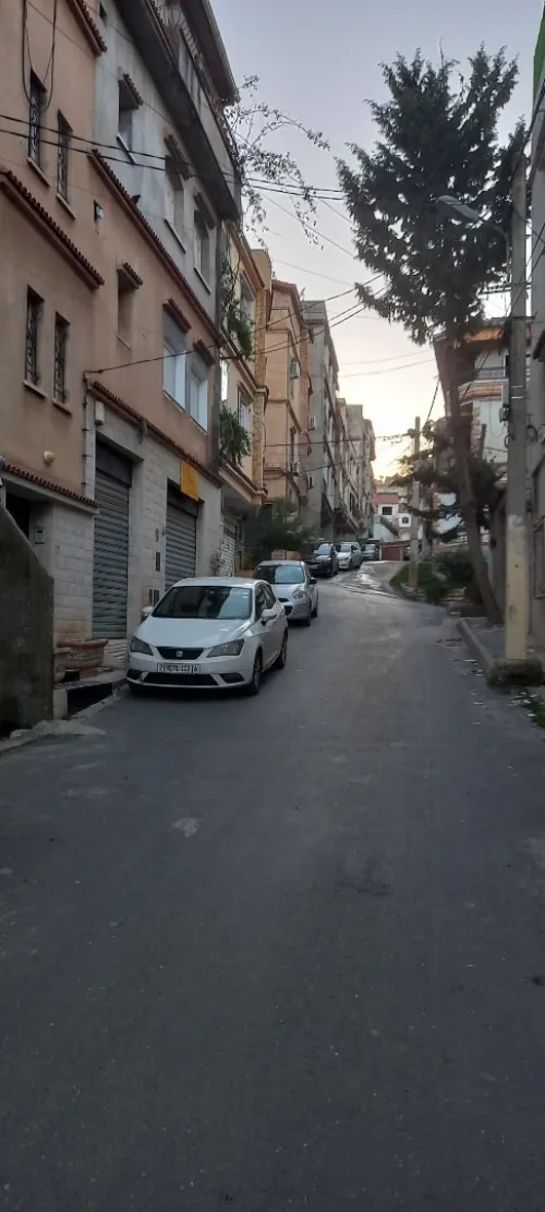 Location Appartement Niveau de villa F3 Alger Birkhadem
