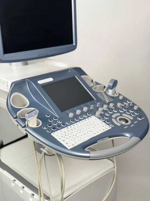 ECHOGRAPHE GE VOLUSON E6